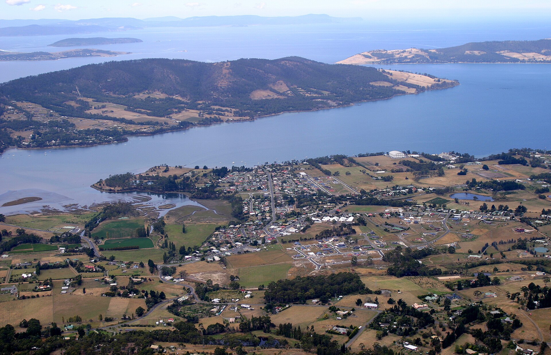 Hobart vs the world: how Tasmania's capital is managing a housing market that won't cool down