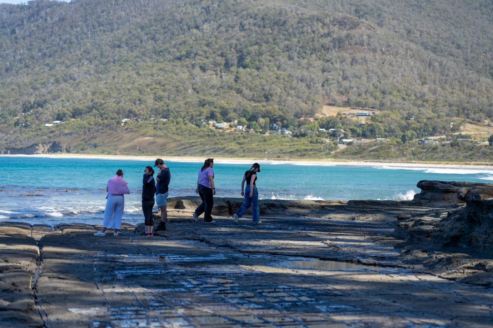 Everyday Tasmanians Remake Their Lives: True Stories of Community Health Transformation